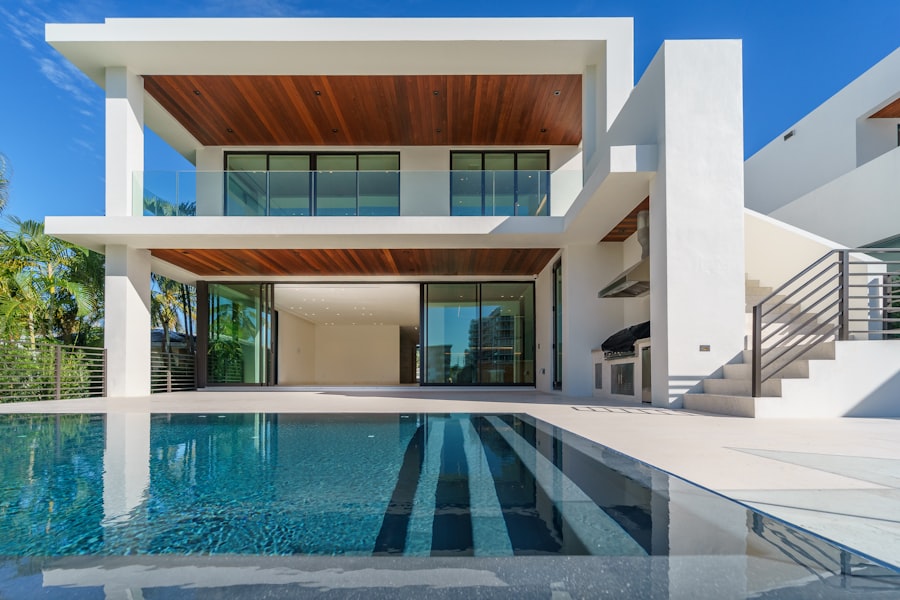 Real Estate — image 3