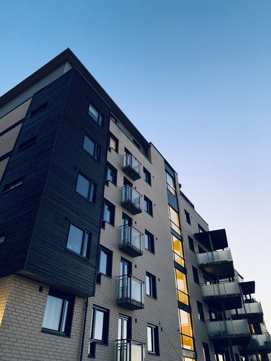Real Estate — image 7